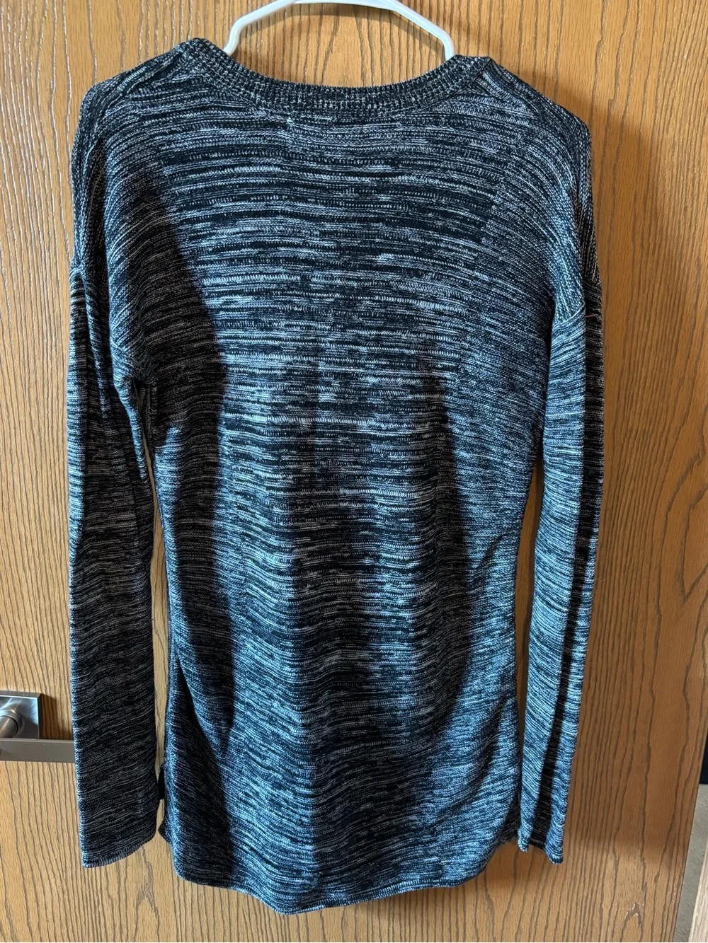 Ellen Tracy Marled V-Neck Sweater - Black & White